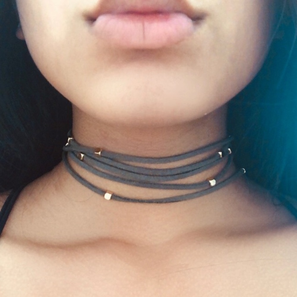 NWOT Choker Wrap